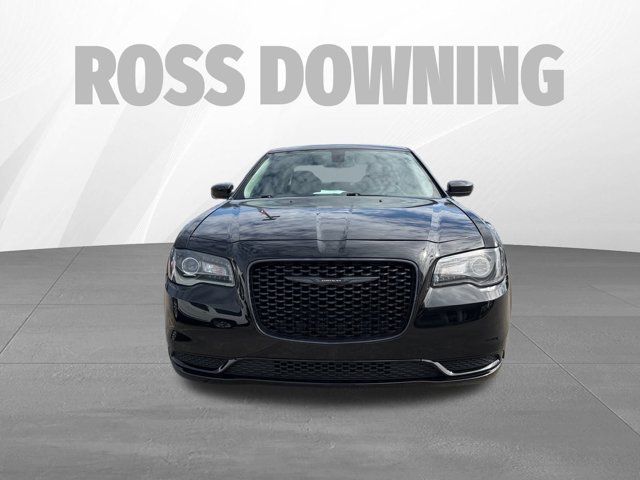 2022 Chrysler 300 Touring