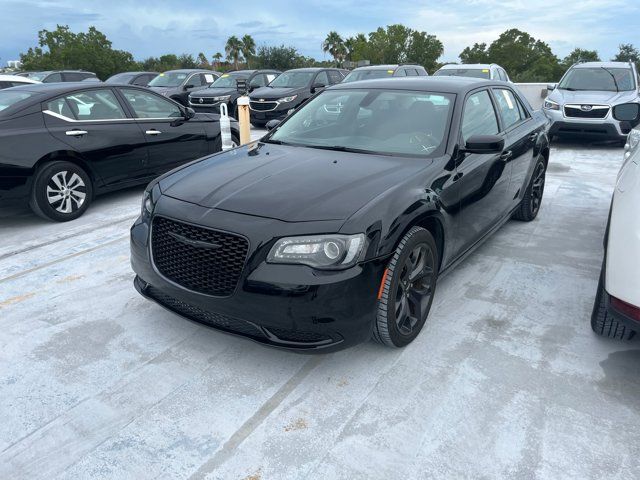 2022 Chrysler 300 Touring