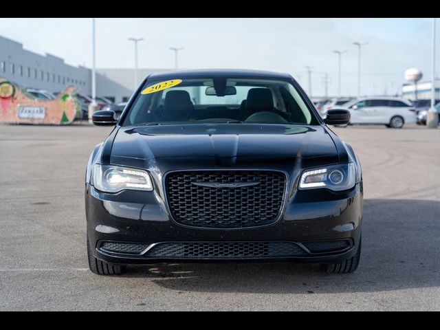 2022 Chrysler 300 Touring