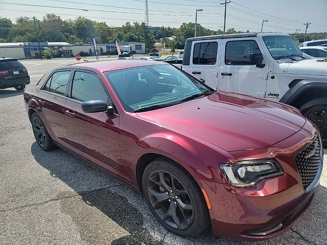 2022 Chrysler 300 Touring