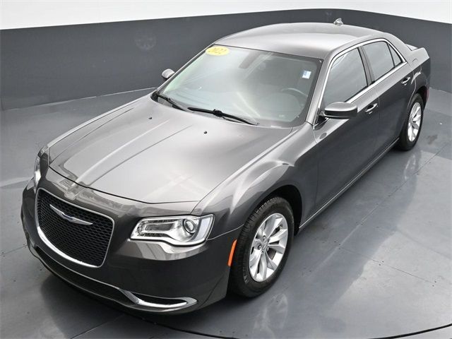 2022 Chrysler 300 Touring