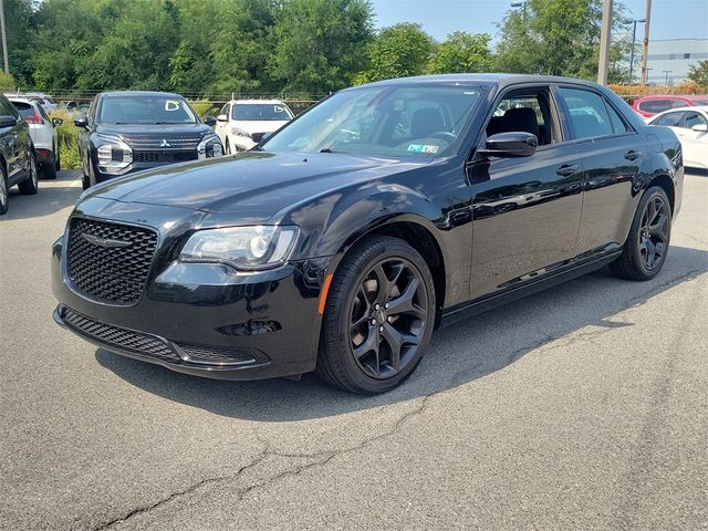 2022 Chrysler 300 Touring