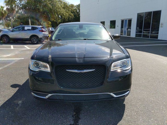 2022 Chrysler 300 Touring