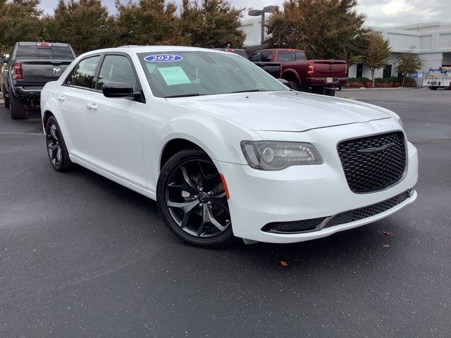 2022 Chrysler 300 Touring