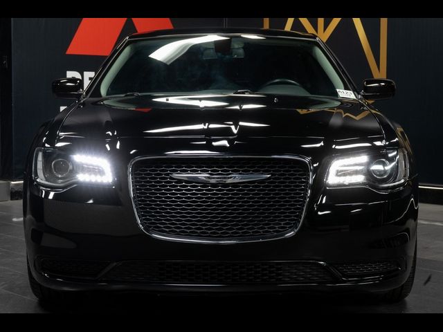 2022 Chrysler 300 Touring