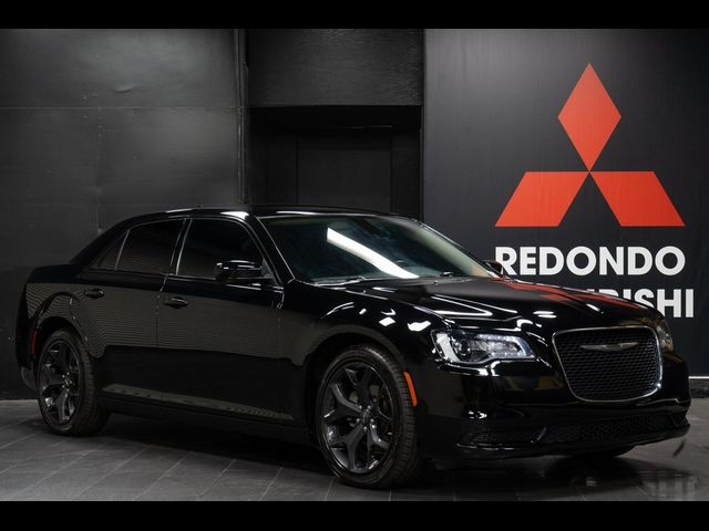 2022 Chrysler 300 Touring