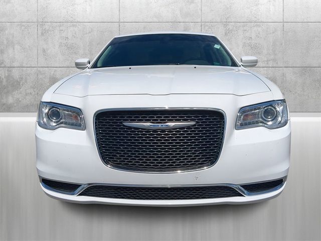 2022 Chrysler 300 Touring