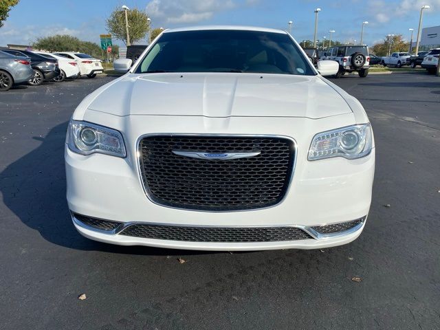 2022 Chrysler 300 Touring