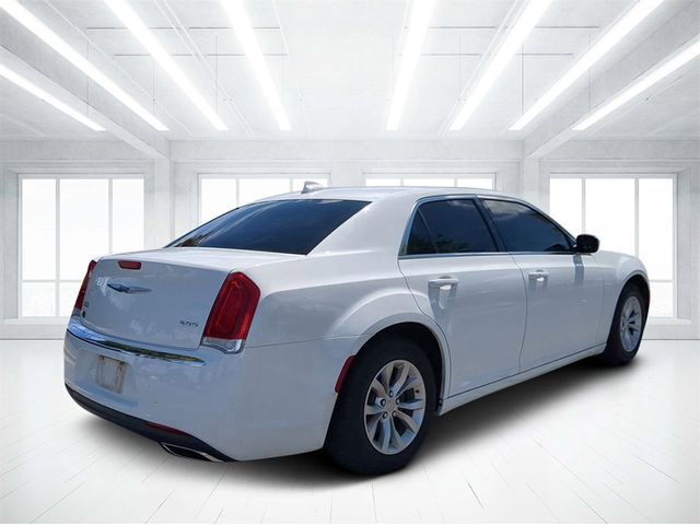 2022 Chrysler 300 Touring