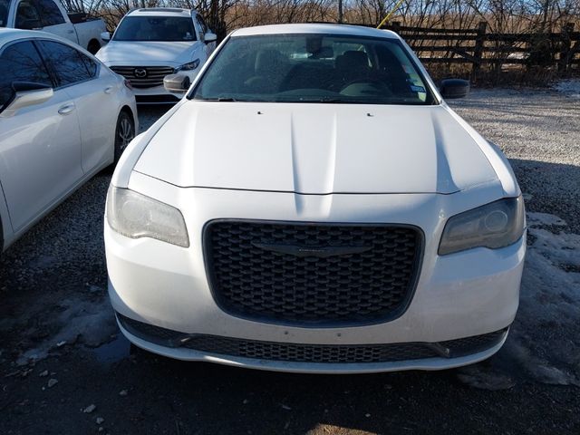 2022 Chrysler 300 Touring