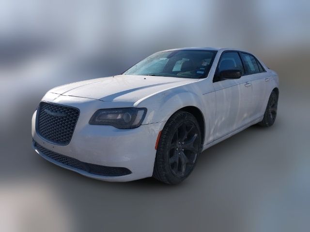 2022 Chrysler 300 Touring