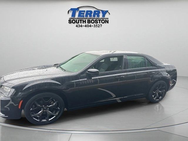 2022 Chrysler 300 Touring