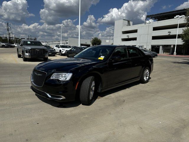 2022 Chrysler 300 Touring