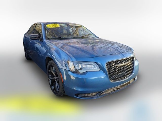 2022 Chrysler 300 Touring