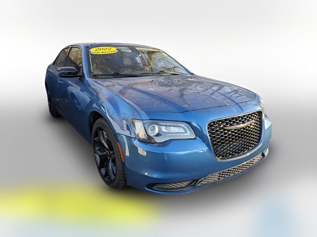 2022 Chrysler 300 Touring