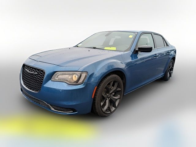 2022 Chrysler 300 Touring