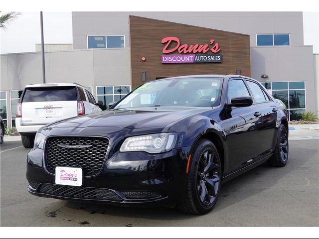 2022 Chrysler 300 Touring