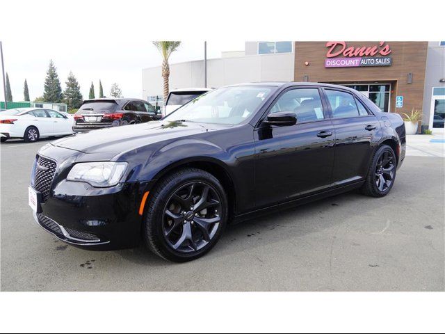 2022 Chrysler 300 Touring