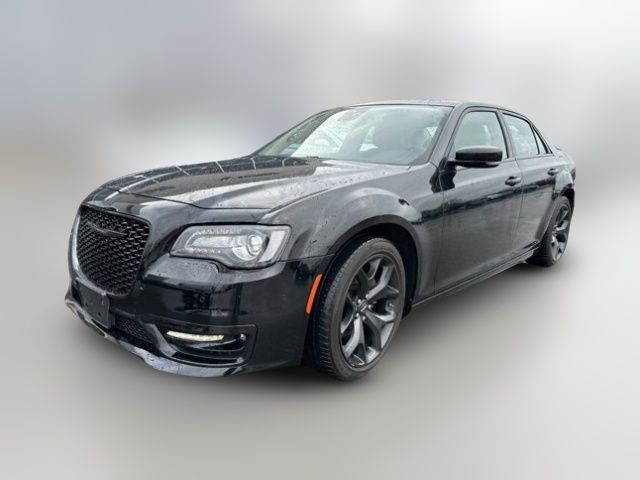 2022 Chrysler 300 300 Touring L