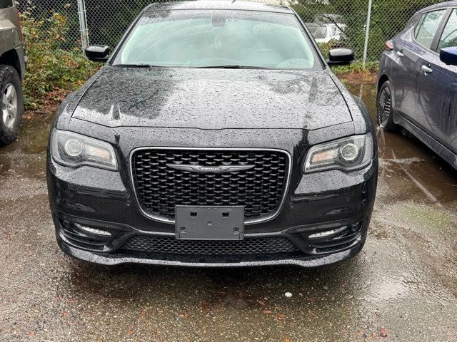 2022 Chrysler 300 Touring L