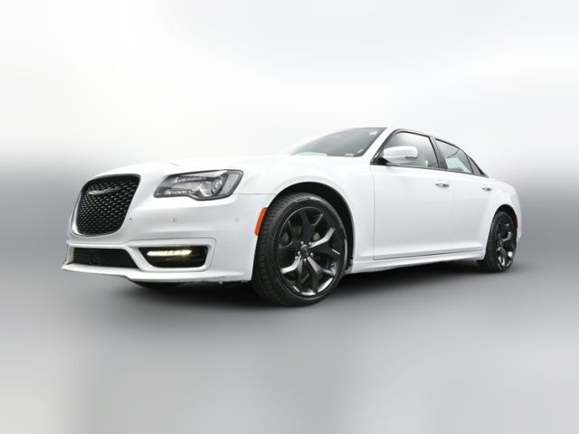 2022 Chrysler 300 Touring L