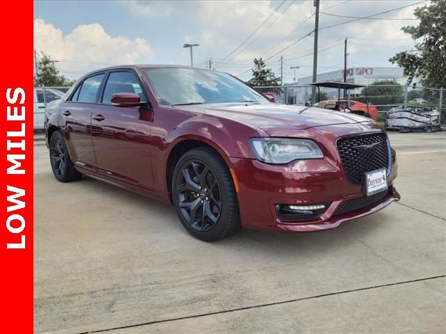 2022 Chrysler 300 Touring L