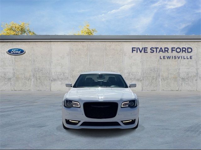 2022 Chrysler 300 Touring L