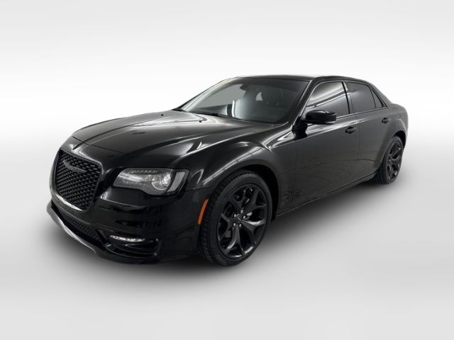 2022 Chrysler 300 Touring L