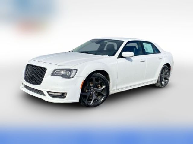 2022 Chrysler 300 300 Touring L