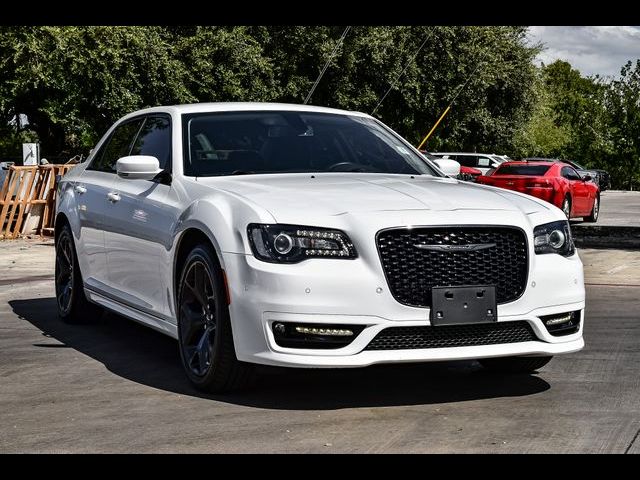 2022 Chrysler 300 Touring L