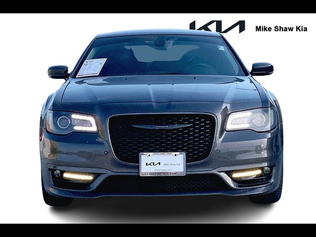 2022 Chrysler 300 Touring L