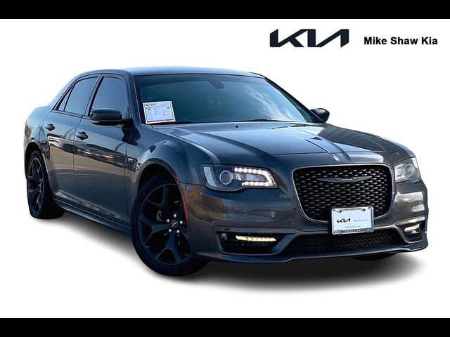 2022 Chrysler 300 Touring L