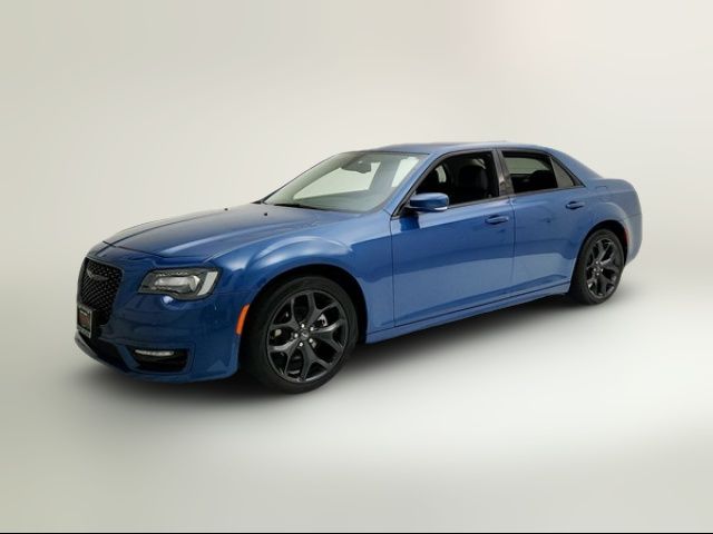 2022 Chrysler 300 Touring L