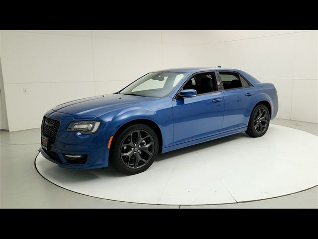 2022 Chrysler 300 Touring L