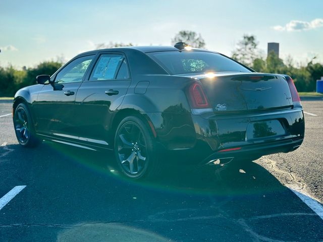 2022 Chrysler 300 300 Touring L