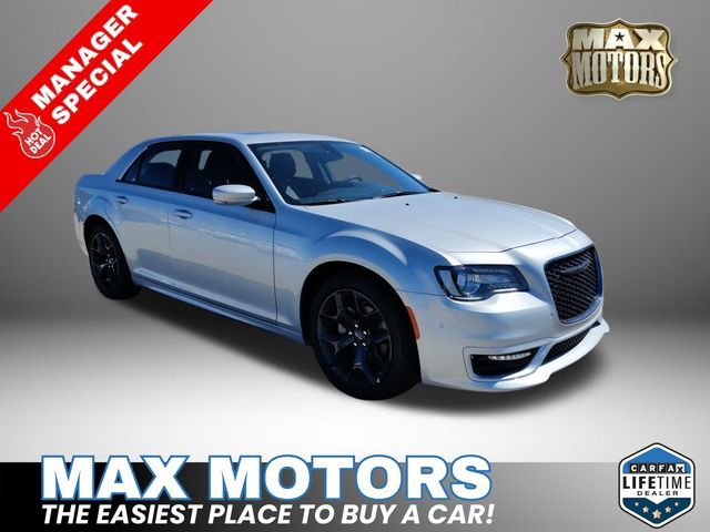 2022 Chrysler 300 Touring L