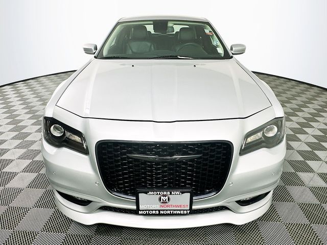 2022 Chrysler 300 300 Touring L