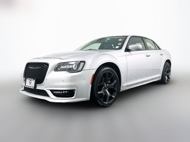 2022 Chrysler 300 300 Touring L