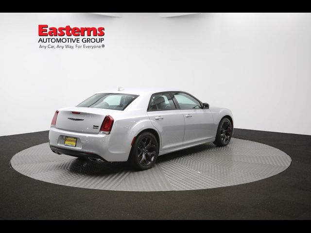 2022 Chrysler 300 Touring L