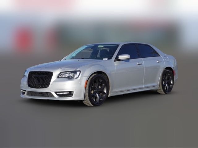 2022 Chrysler 300 Touring L