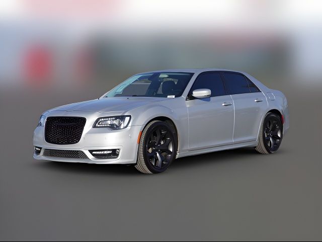 2022 Chrysler 300 Touring L