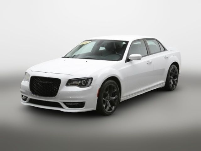 2022 Chrysler 300 Touring L