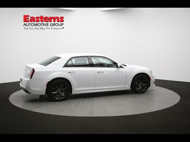 2022 Chrysler 300 Touring L