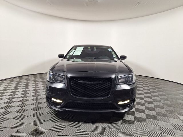 2022 Chrysler 300 Touring L