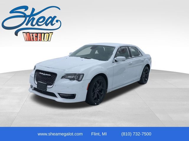 2022 Chrysler 300 300 Touring L