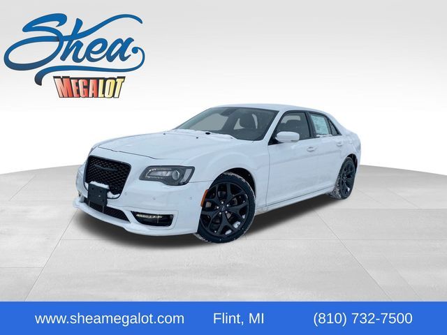 2022 Chrysler 300 300 Touring L