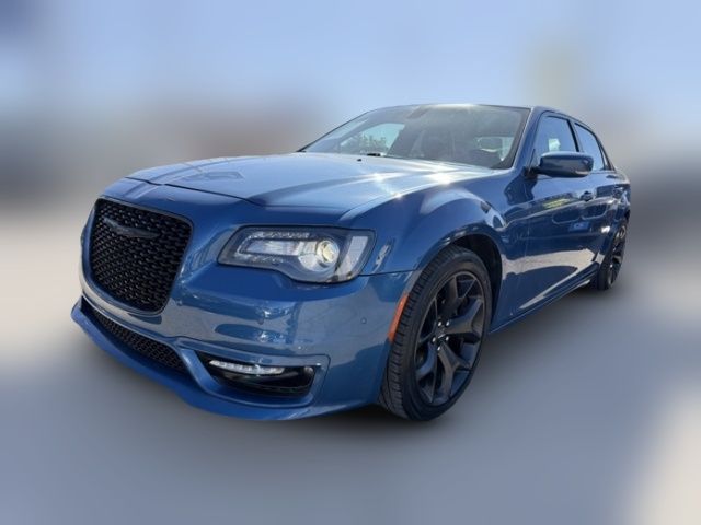 2022 Chrysler 300 Touring L