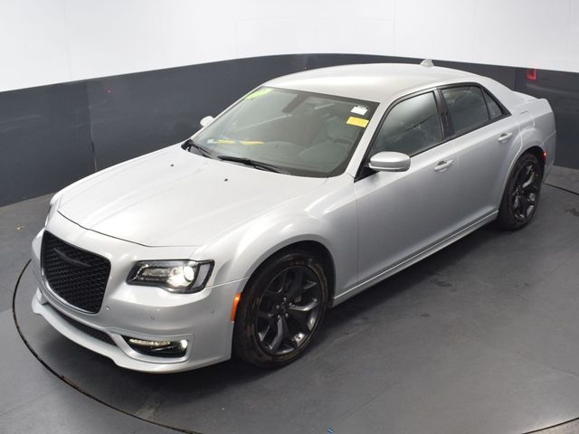 2022 Chrysler 300 Touring L