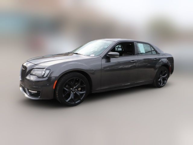 2022 Chrysler 300 Touring L