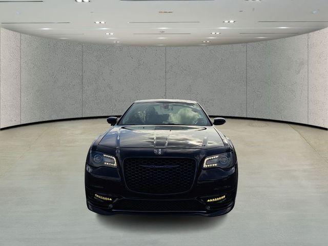 2022 Chrysler 300 Touring L